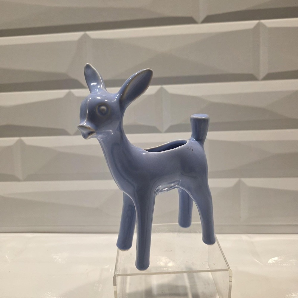 Shawnee Pottery Soft Pink Blue Decorative Fawn Deer Planter Made in‎ USA